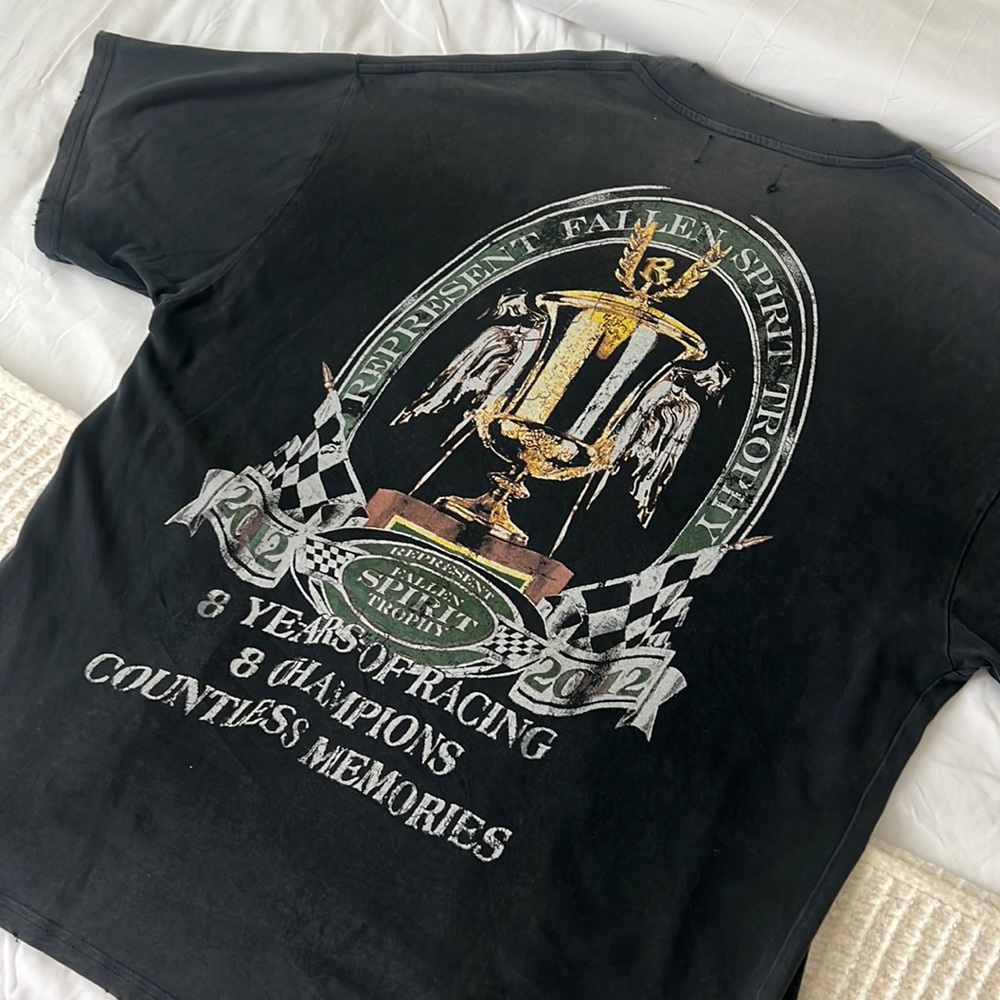 Represent Graphic Tee